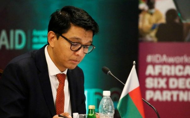 Cumhurbaşkanı Rajoelina, Ulusal Meclis'i feshetti - Resim: 3