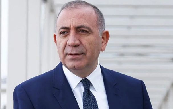 Gürsel Tekin'den 'geliyoruz' paylaşımı! - Resim: 1