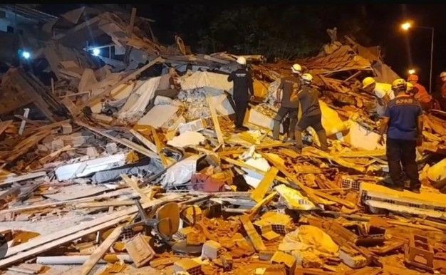 Balıkesir Beşik gibi sallanıyor - Resim: 3