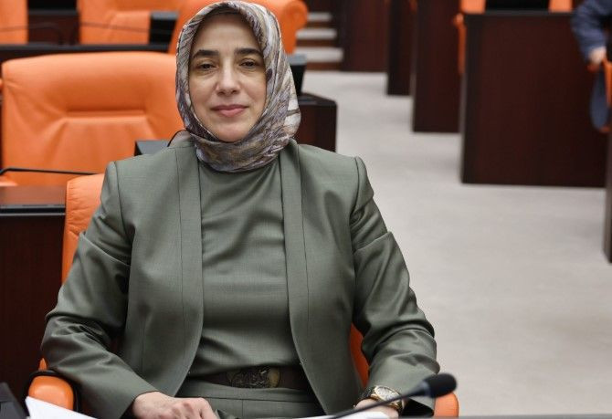 Özlem Zengin'den seçim açıklaması - Resim: 5