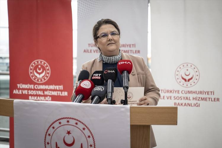 ‘’100. Yılda Türk Kadını Fotoğraf Sergisi’’ - Resim: 1