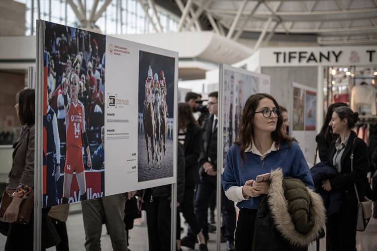 ‘’100. Yılda Türk Kadını Fotoğraf Sergisi’’ - Resim: 14