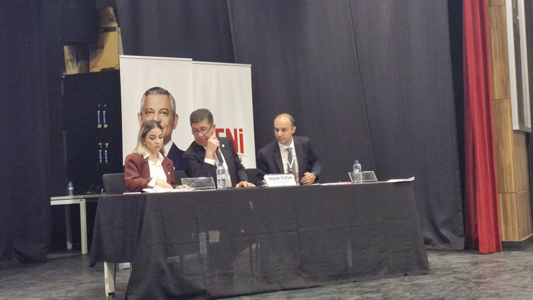 ÖZGÜR ÖZEL’DEN ANKARA İL KONGRESİ’NE MESAJ