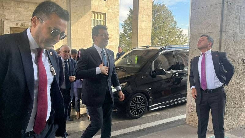 Özgür Özel'den Ekrem İmamoğlu resti - Resim: 3