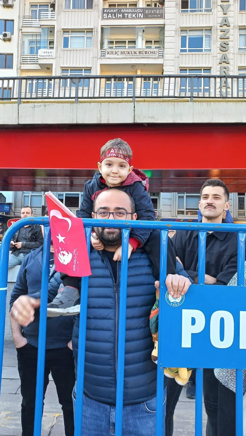 Ankara sokaklarında Cumhuriyet rüzgarı! 102. yıl kutlamalarından renkli kareler - Resim: 11