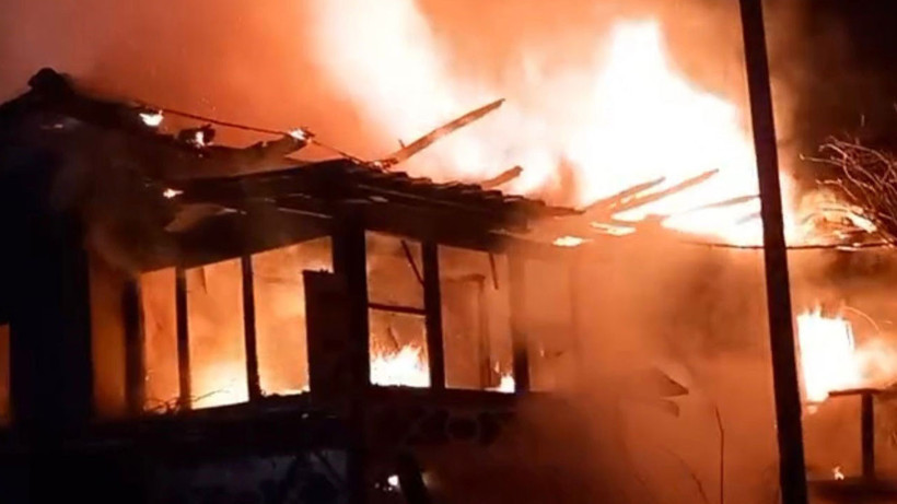 Ankara'da ahşap ev kullanılamaz hale geldi