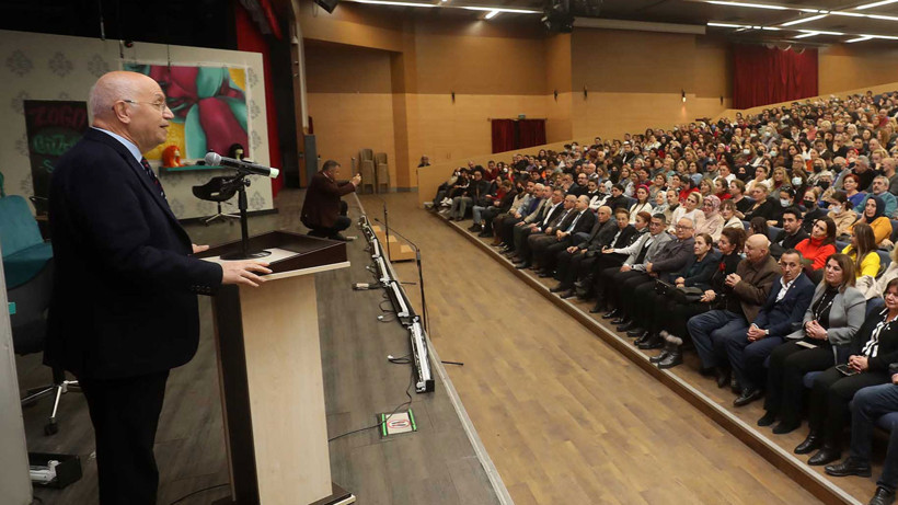 Yenimahalle Tiyatro Festivali'nde "Etekler ve Pantolonlar" sahnelenecek