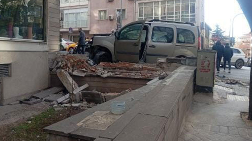 Ankara Tunalı Hilmi Caddesi’nde korkutan kaza