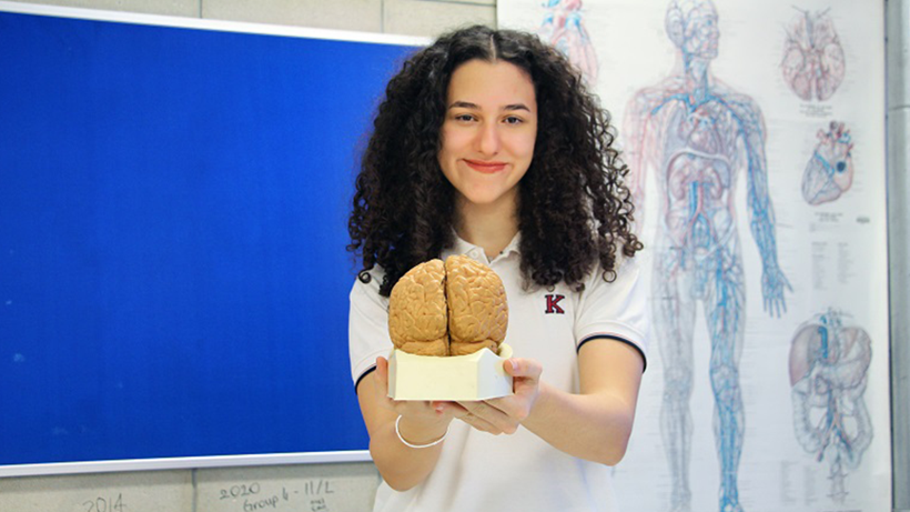 Liseli Ceren Sel, Beyin Tümörü ve Bağırsak İlişkisini İnceleyen Projesiyle TÜBİTAK Birincisi Oldu