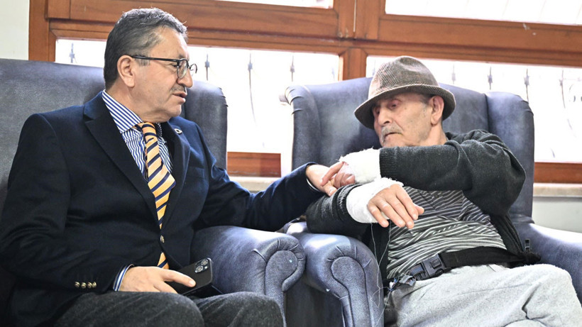 Altındağ Belediye Başkanı Veysel Tiryaki, Gicik Huzurevi sakinleriyle bir araya geldi