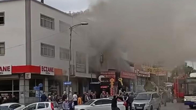 Altındağ'da balıkçı dükkanında yangın