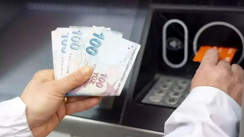 Emekliye seyyanen zam ve refah payı sinyali!