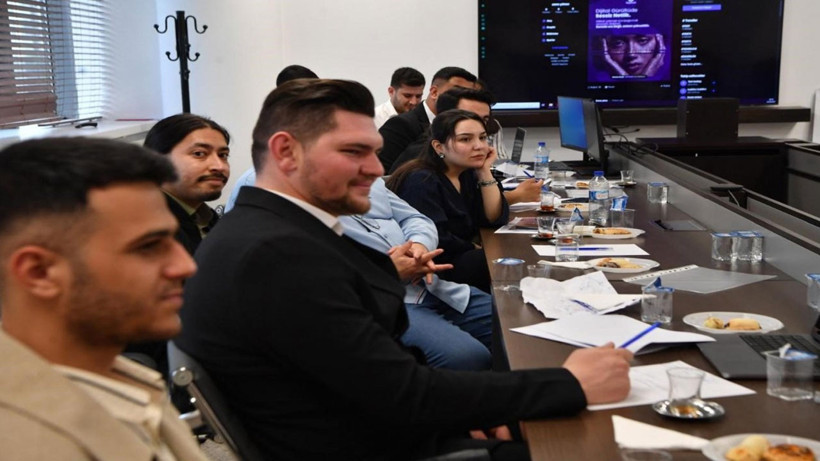 Ankara'dan yerli sosyal medya hamlesi 'Oppenza'