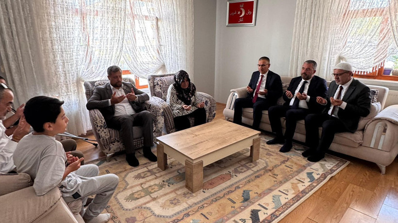 Başkan Çetin’den 15 Temmuz Şehitlerinin ailelerine ve gazilere anlamlı ziyaret