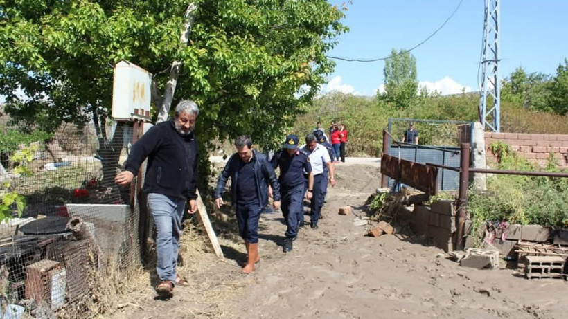 Şereflikoçhisar’da sel alarmı! Kaymakam Taner Tengir’den vatandaşlara destek