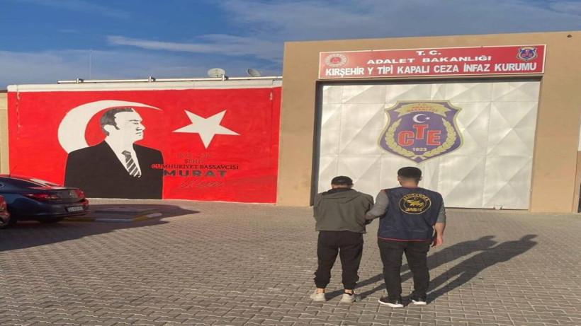 Kırşehir’de hırsızlık suçundan aranan firari şahıs, JASAT duvarını aşamadı