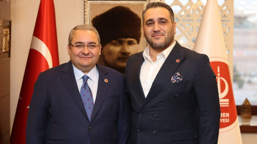 Özarslan’a yönetimden ilk tepki: Başkan Yardımcısı Emir Can Tunç görevini bıraktı!