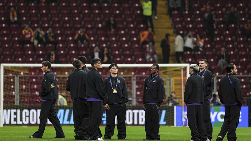 Galatasaray Barcelona'ya 4-1 mağlup oldu! Şampiyonlar Ligi'nde ağır yenilgi