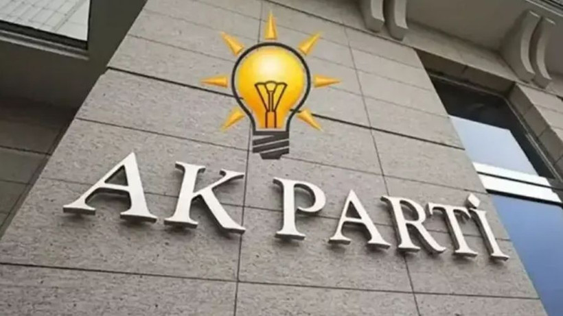 AK Parti'ye katılan belediye başkanı hangi partiden? - Resim: 1