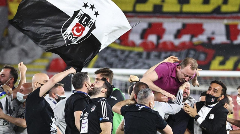 Beşiktaş'tan Fenerbahçe'ye Dev Çalım! Yıldız Oyuncu Seçimini Yaptı - Resim: 3