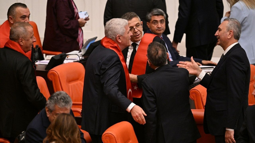 TBMM'deki tarihi yasa görüşmelerinden en özel kareler - Resim: 8
