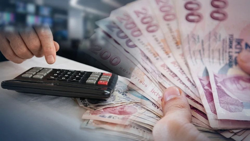 EMEKLİ VE MEMURA KÖTÜ SÜRPRİZ Mİ? Yeni Zam Formülü Ortaya Çıktı! - Resim: 1