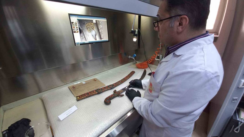 Harbiye Askeri Müzesi'nden tarihi kılıçlara bakım çalışması - Resim: 3