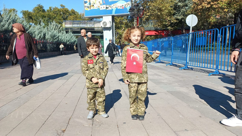 Ankara sokaklarında Cumhuriyet rüzgarı! 102. yıl kutlamalarından renkli kareler - Resim: 10