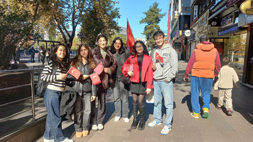 Ankara sokaklarında Cumhuriyet rüzgarı! 102. yıl kutlamalarından renkli kareler - Resim: 5