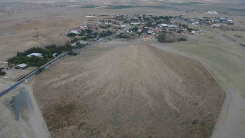 Başkent’in binlerce yıllık gizemli piramitleri - Resim: 7