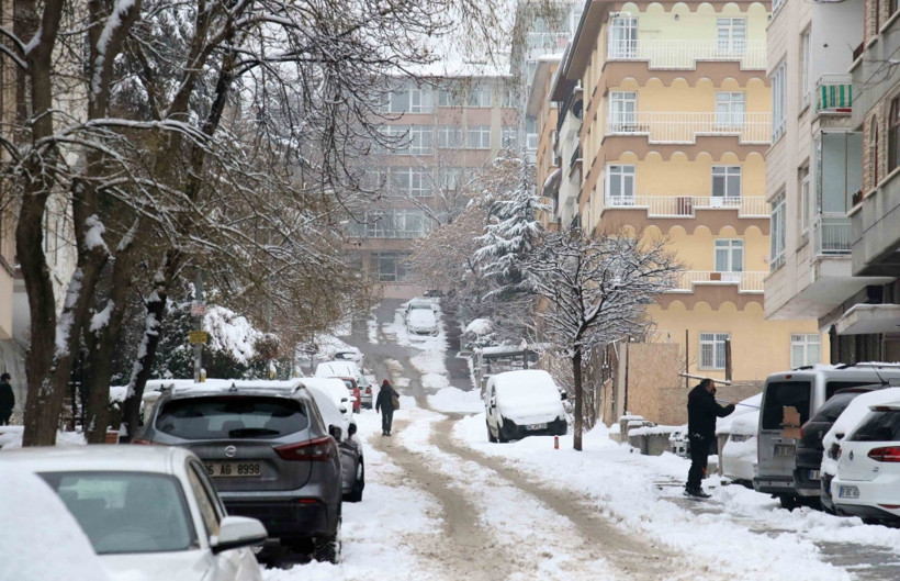 Başkentliler güne karla uyandı - Resim: 7