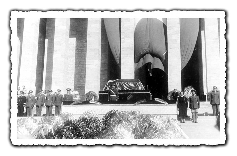 10 Kasım'ın 'unutulmaz' fotoğrafları - Resim: 31