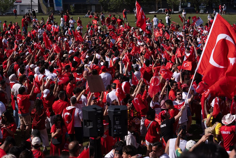 Avustralya - Türkiye maçı yurtta ve cihanda böyle takip edildi: Yer "Kırmızı", Gök "Beyaz" - Resim: 18