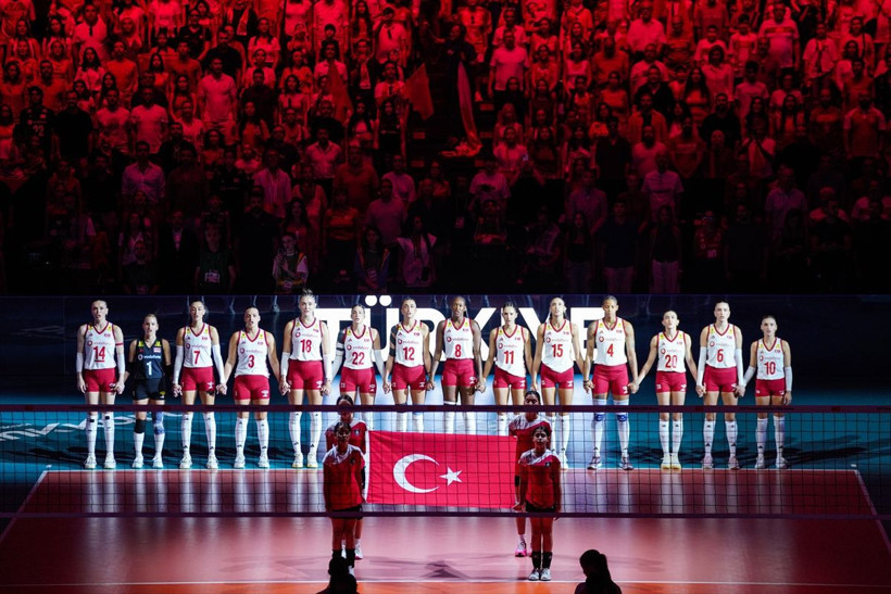 Türkiye-İtalya finalinden unutulmaz kareler! Filenin Sultanları Avrupa’yı bir kez daha fethetti - Resim: 46