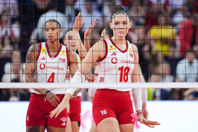 Türkiye-İtalya finalinden unutulmaz kareler! Filenin Sultanları Avrupa’yı bir kez daha fethetti - Resim: 37