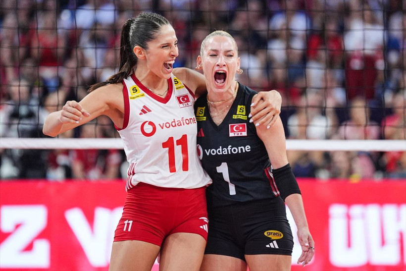 Türkiye-İtalya finalinden unutulmaz kareler! Filenin Sultanları Avrupa’yı bir kez daha fethetti - Resim: 32
