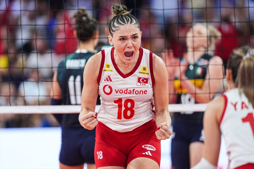 Türkiye-İtalya finalinden unutulmaz kareler! Filenin Sultanları Avrupa’yı bir kez daha fethetti - Resim: 33