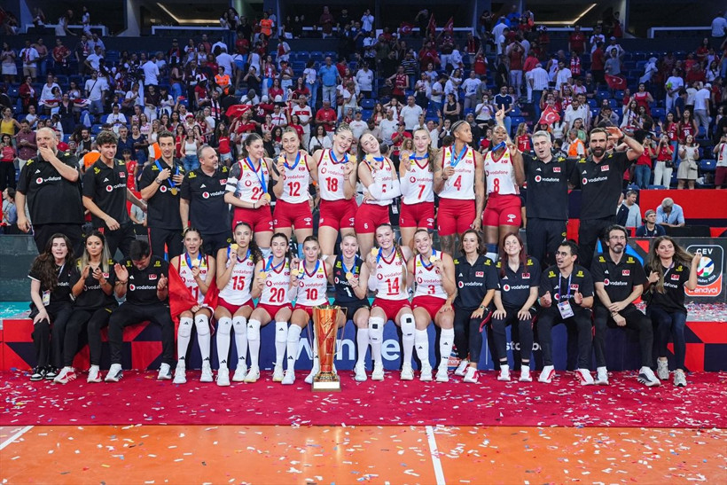 Türkiye-İtalya finalinden unutulmaz kareler! Filenin Sultanları Avrupa’yı bir kez daha fethetti - Resim: 26