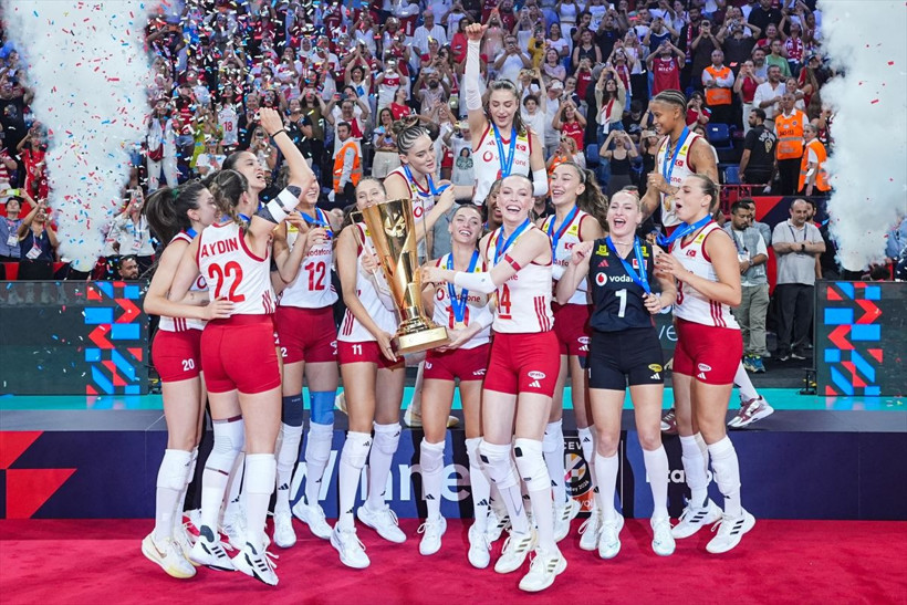 Türkiye-İtalya finalinden unutulmaz kareler! Filenin Sultanları Avrupa’yı bir kez daha fethetti - Resim: 29