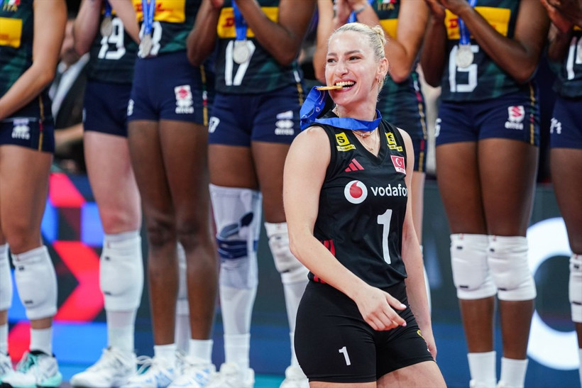 Türkiye-İtalya finalinden unutulmaz kareler! Filenin Sultanları Avrupa’yı bir kez daha fethetti - Resim: 15