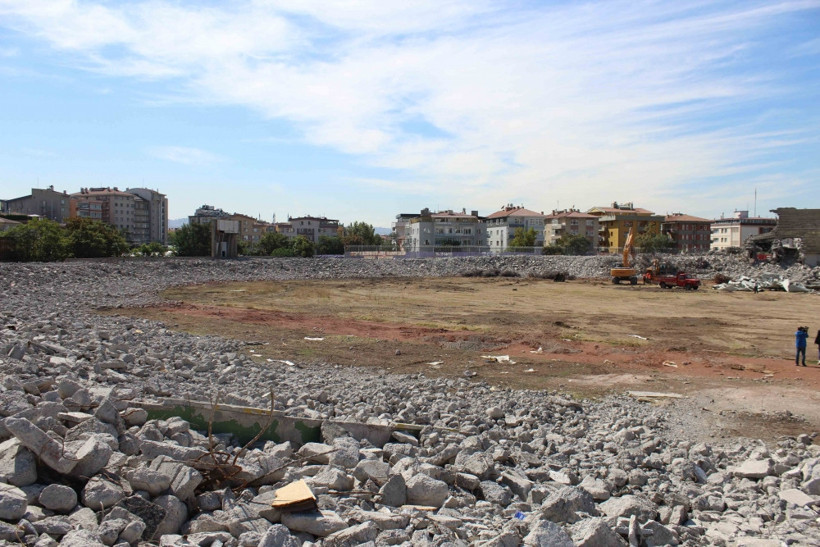 Harabeye dönen Cebeci İnönü Stadı, Millet Bahçesi olacak - Resim: 7