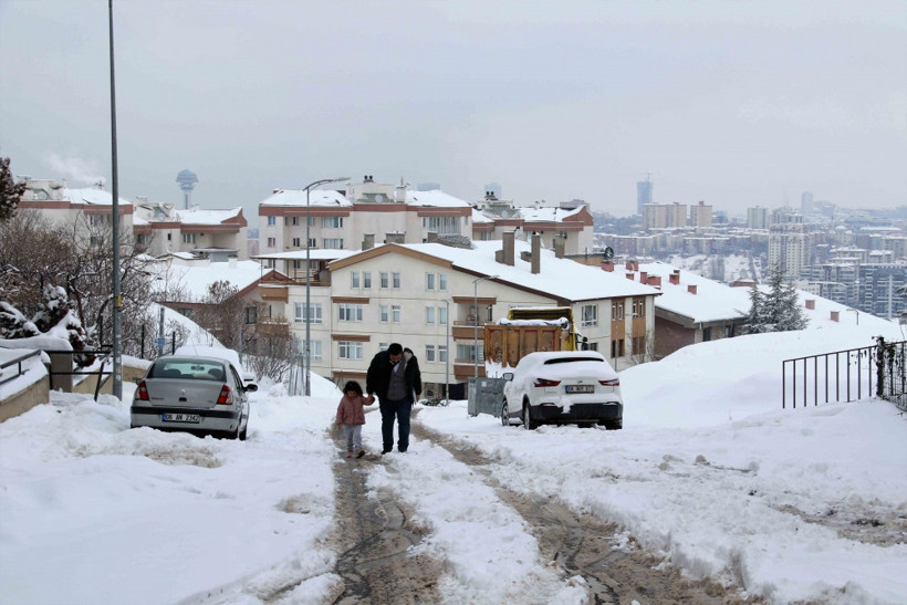 Başkentliler güne karla uyandı - Resim: 4