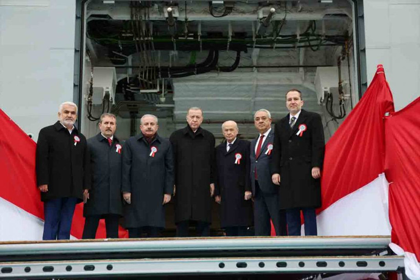 Cumhurbaşkanı Erdoğan TCG Anadolu Gemisi Teslim Töreni'nde konuştu - Resim: 21