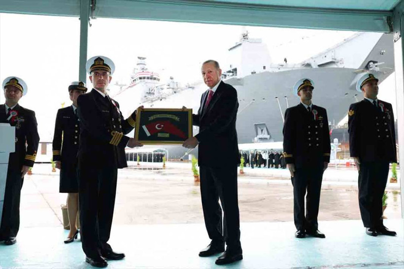 Cumhurbaşkanı Erdoğan TCG Anadolu Gemisi Teslim Töreni'nde konuştu - Resim: 7