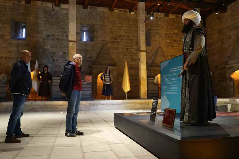 Edirne'de "Osmanlı Padişahları Tuğraları" sergisi görücüye çıktı - Resim: 4