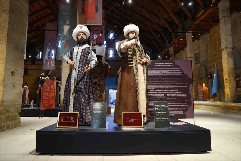 Edirne'de "Osmanlı Padişahları Tuğraları" sergisi görücüye çıktı - Resim: 5