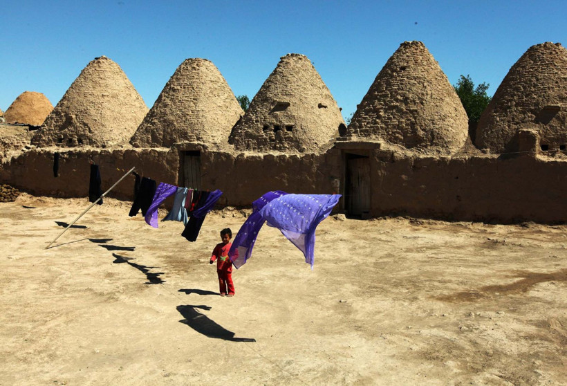 Ekolojik mimarinin ilk örnekleri: Harran'ın konik kubbeli kümbet evleri - Resim: 17