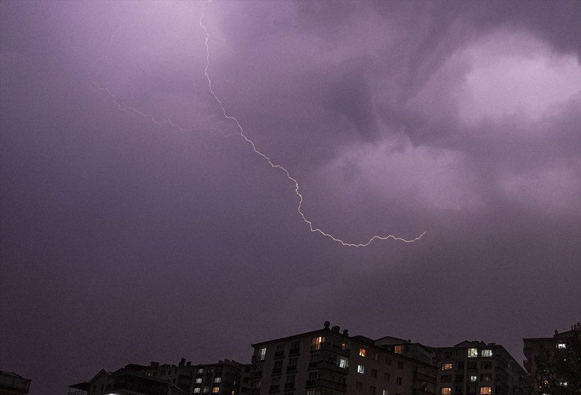 Ankara'da gök yarıldı! İşte başkentteki sağanaktan insan manzaraları - Resim: 6