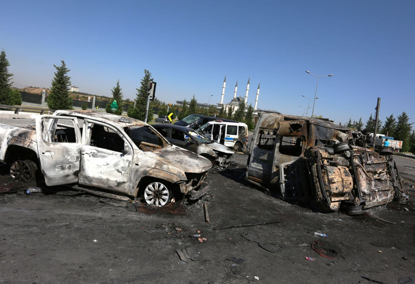 Tanklara karşı çıplak eller: Bir milletin yeniden doğuş hikayesi - Resim: 47