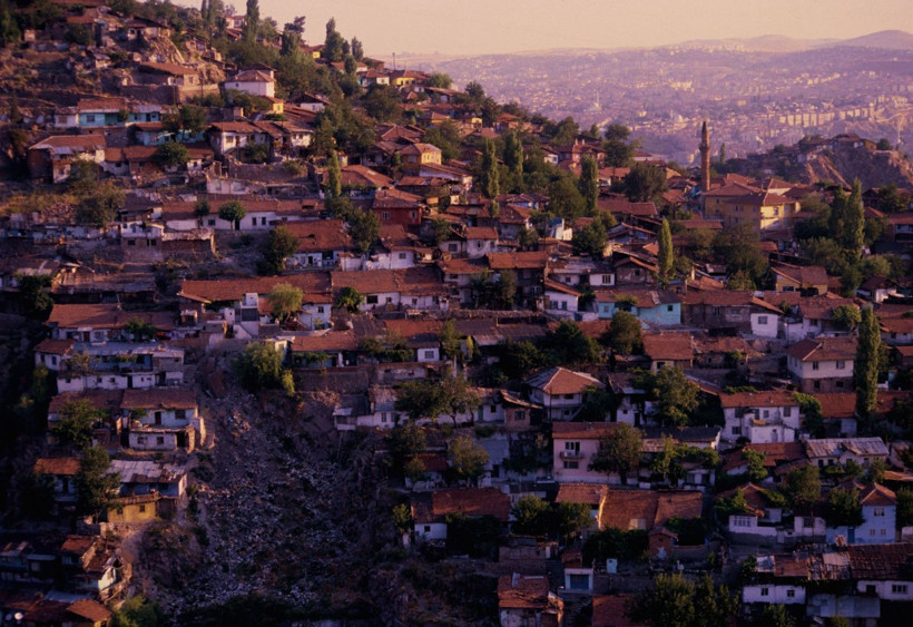 Çinçin, Düttürü Dünya’da yaşayacak: Yenidoğan dönüşümle tarihe karıştı - Resim: 4